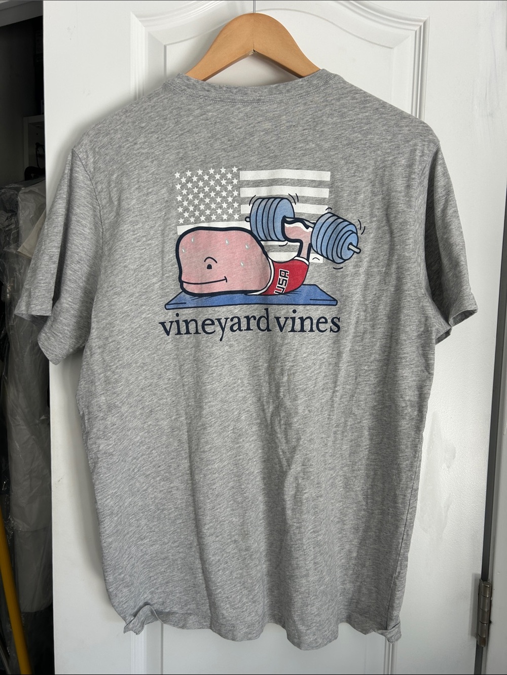 Vineyard Vines tee